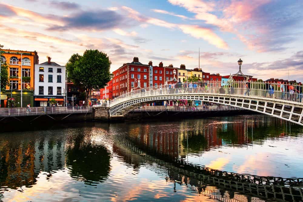 Séjour linguistique à Dublin avec Sherwood School : vivez une immersion totale en Irlande et progressez en anglais grâce à nos formations éligibles au CPF.