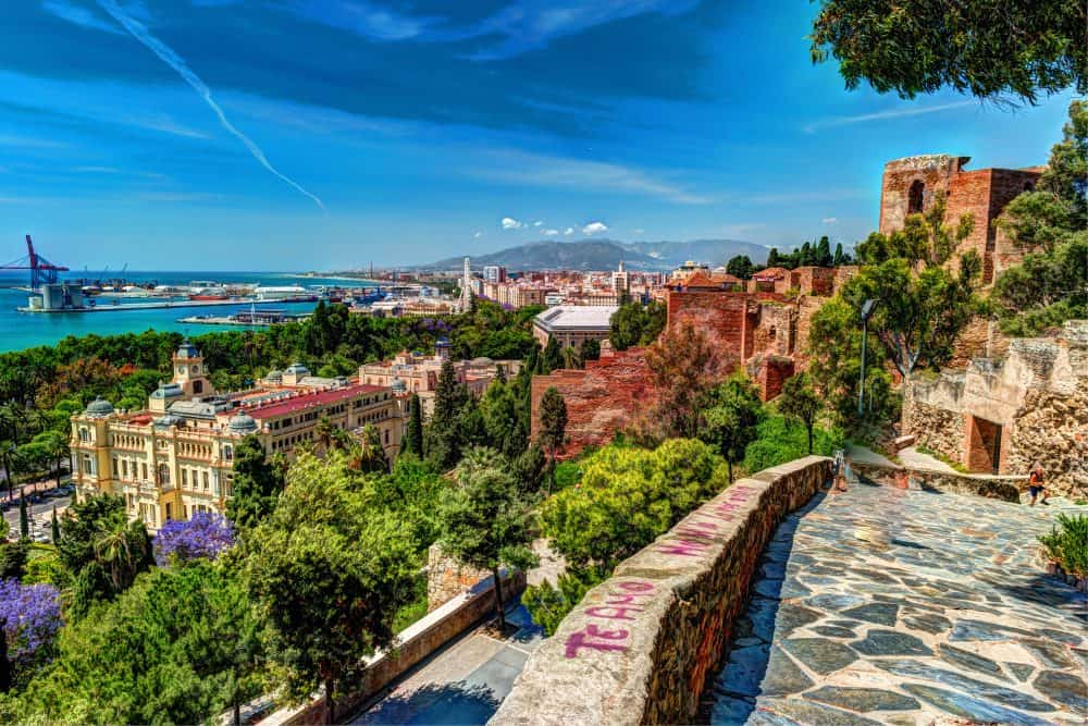 sejours-linguistique-dans-la-Ville-de-Malaga-en-Espagne avec Sherwood School